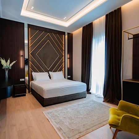 Royal Hill Hotel Vorë المظهر الخارجي الصورة