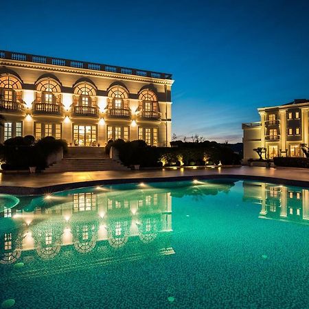 Royal Hill Hotel Vorë المظهر الخارجي الصورة