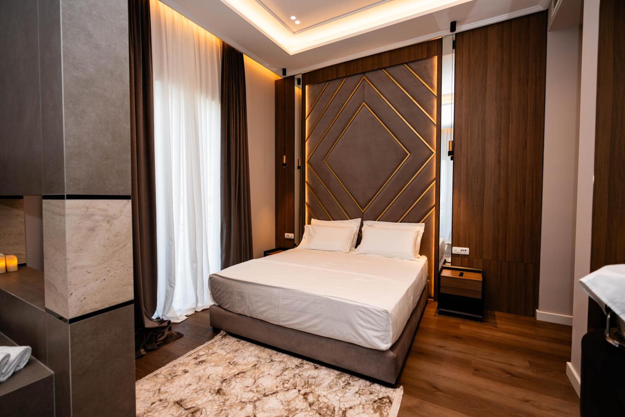 Royal Hill Hotel Vorë المظهر الخارجي الصورة