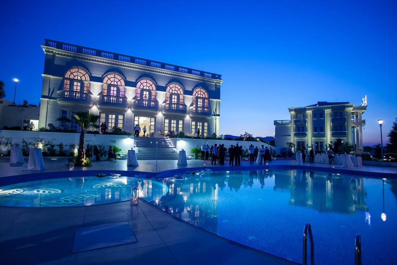 Royal Hill Hotel Vorë المظهر الخارجي الصورة