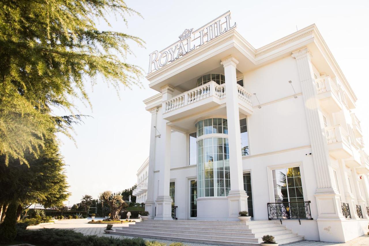Royal Hill Hotel Vorë المظهر الخارجي الصورة