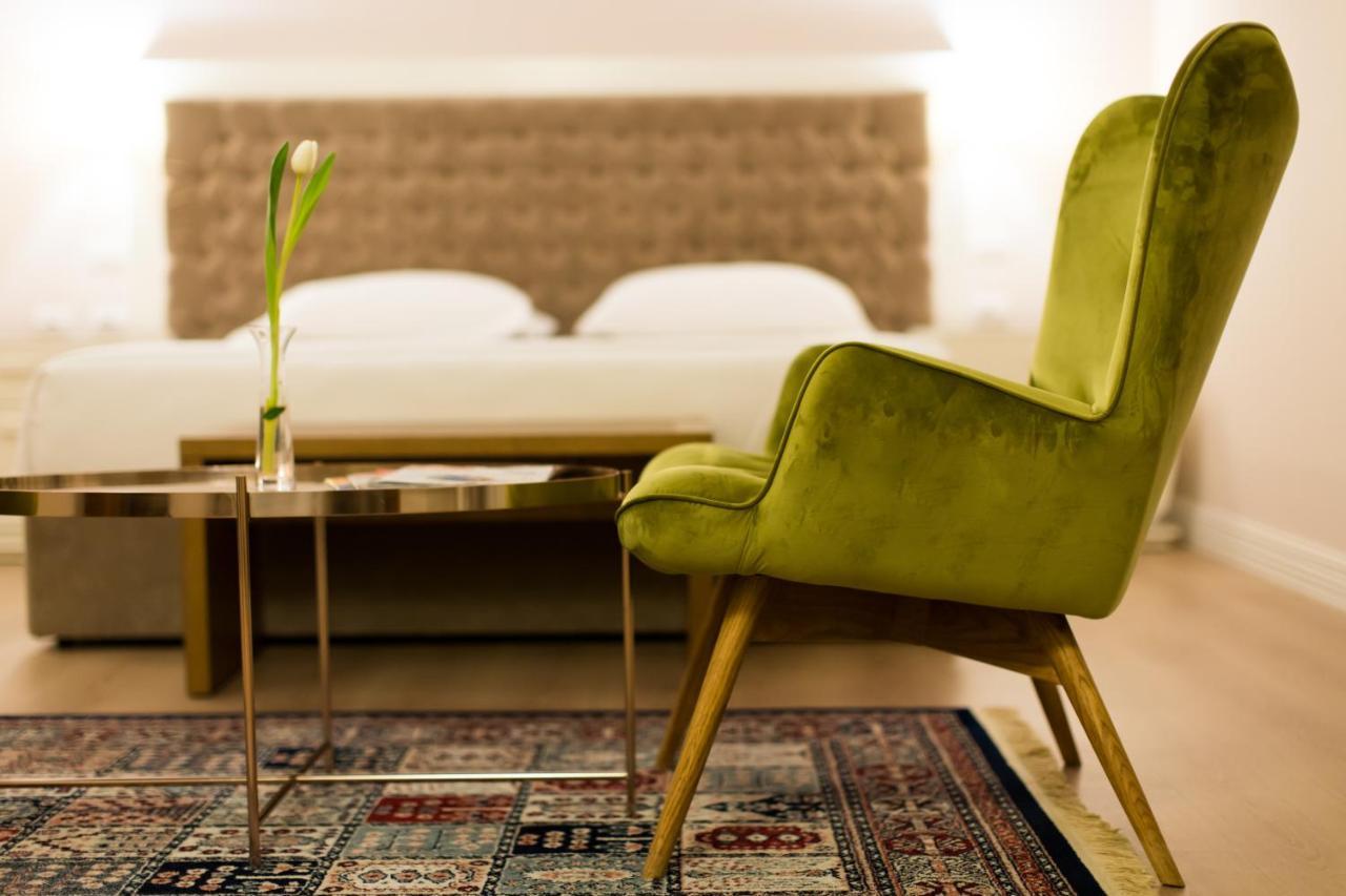 Royal Hill Hotel Vorë المظهر الخارجي الصورة