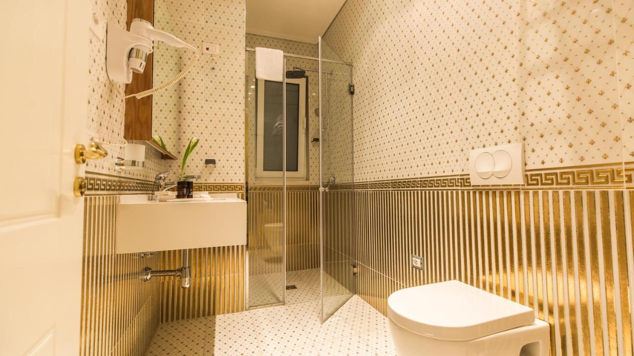 Royal Hill Hotel Vorë المظهر الخارجي الصورة